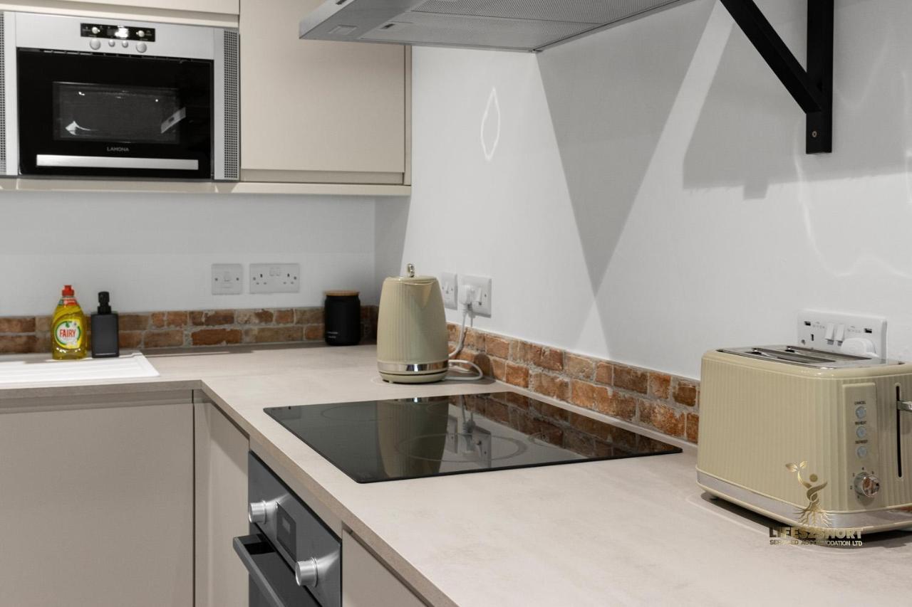 Luxe Courtyard Apartment For 4 Near Exeter City Centre Exterior photo